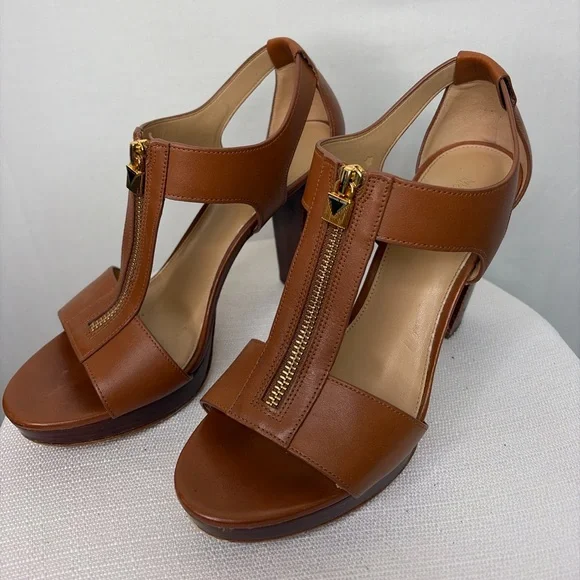 Michael Kors Brown Leather Front Zip Block Heel Sandals Size 8(B94)”✨ - Picture 4 of 11